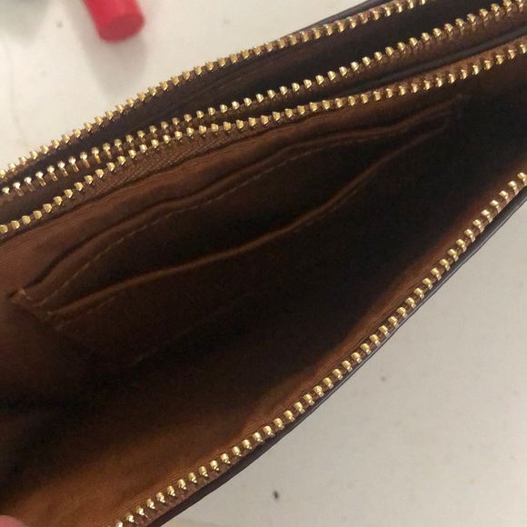 Coach Wristlet Wallet - Picture 3 of 4